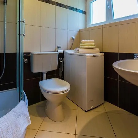 Ferienwohnung Fuer 6 Personen Ca 92 Qm In Crikvenica, Kvarner Bucht Und Umgebung Daire *